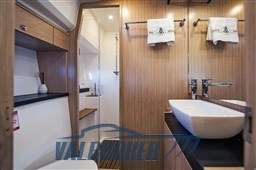 Bavaria 42 virtess interni (2)