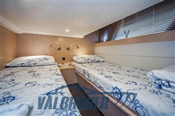 Bavaria 42 virtess interni (5)