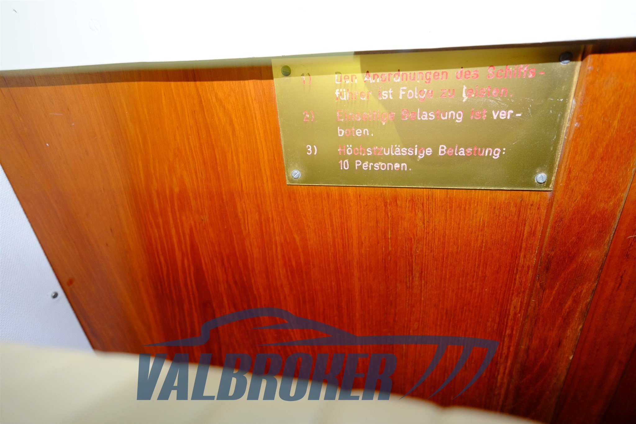 Fjord 32 Cabin Valbroker (92)