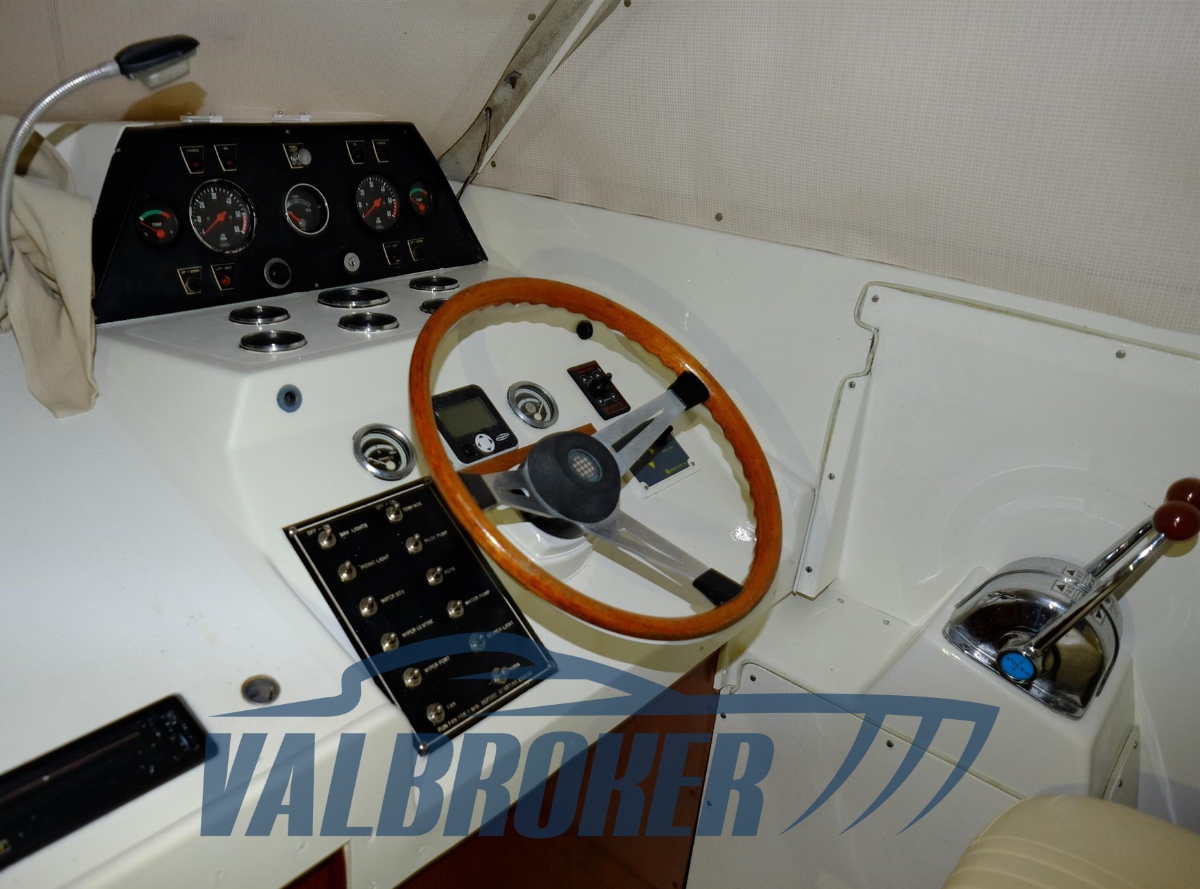 Fjord 32 Cabin Valbroker (56)