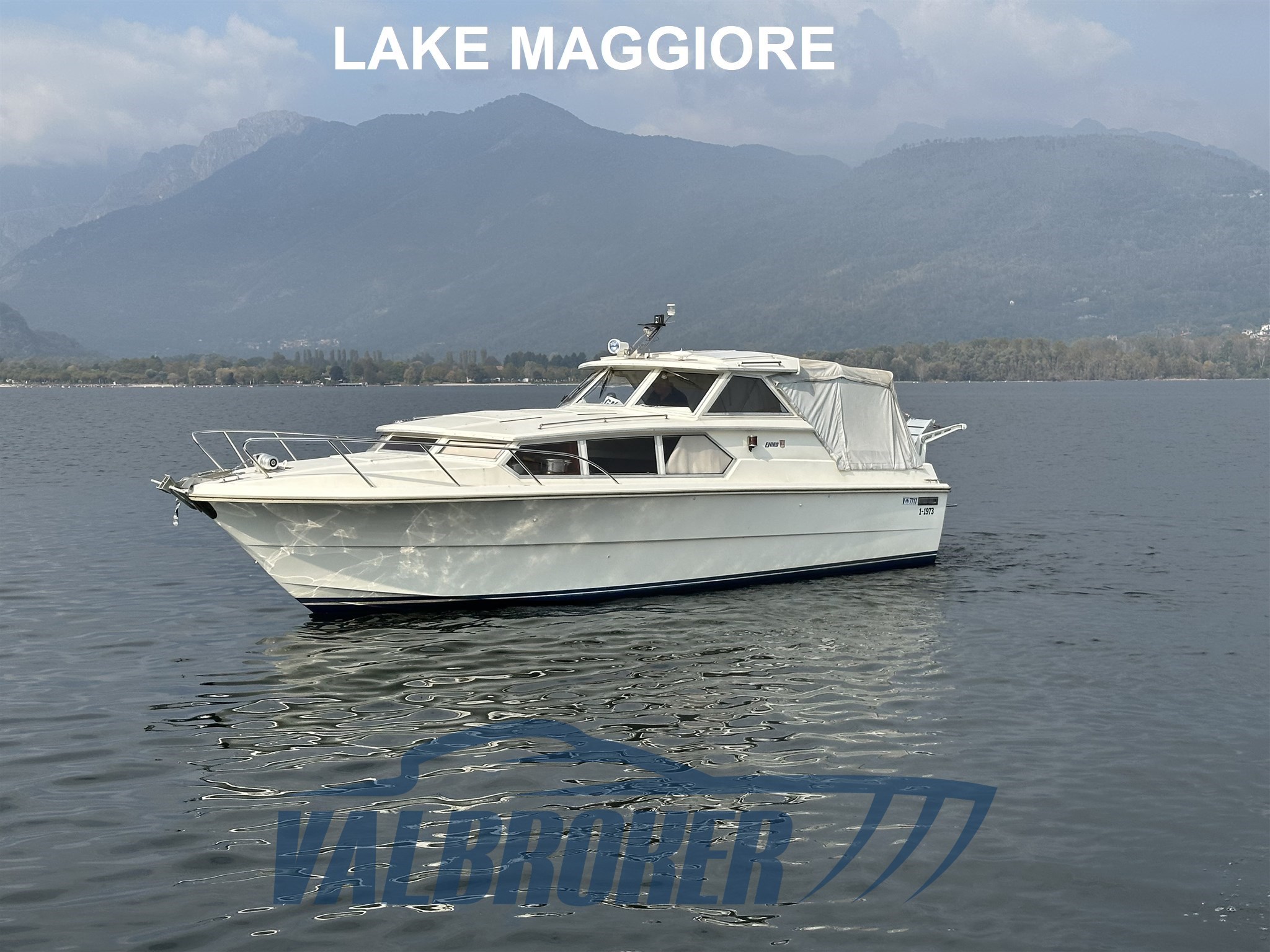 Fjord 32 Esterni (4)