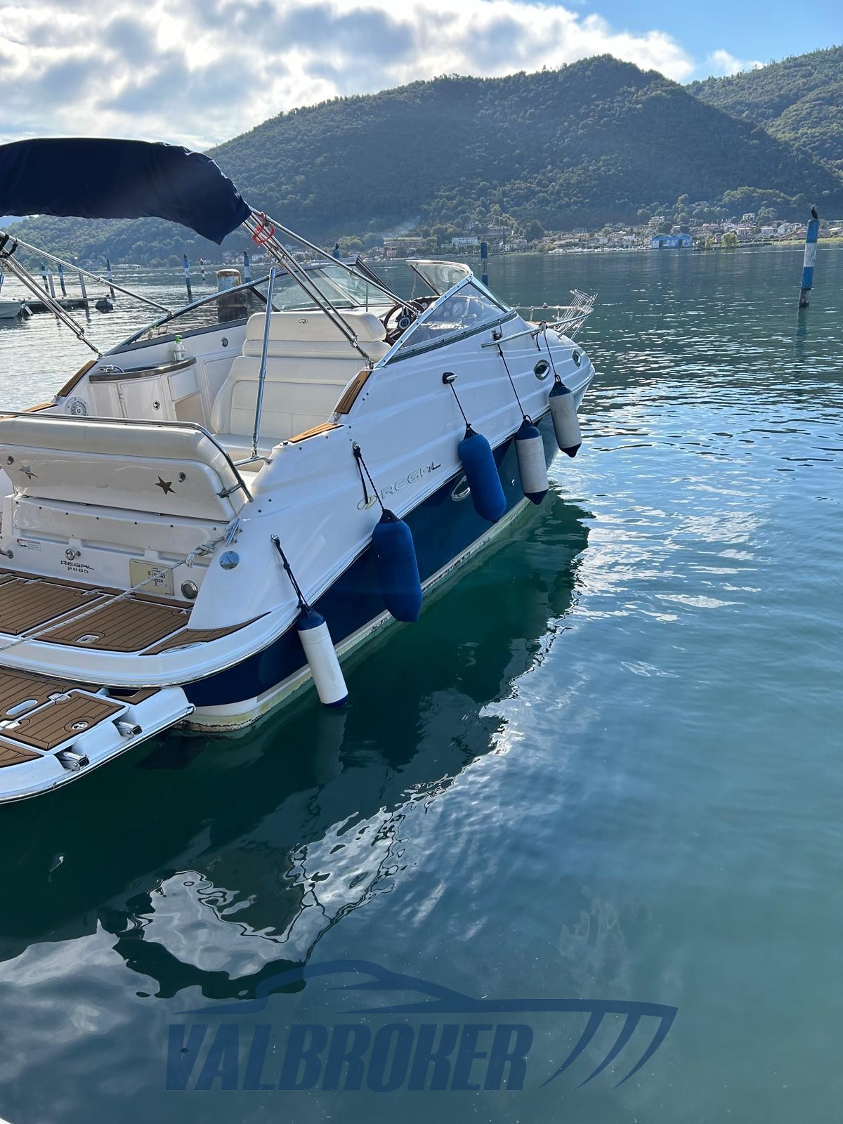 Regal 2665 2008 (24)