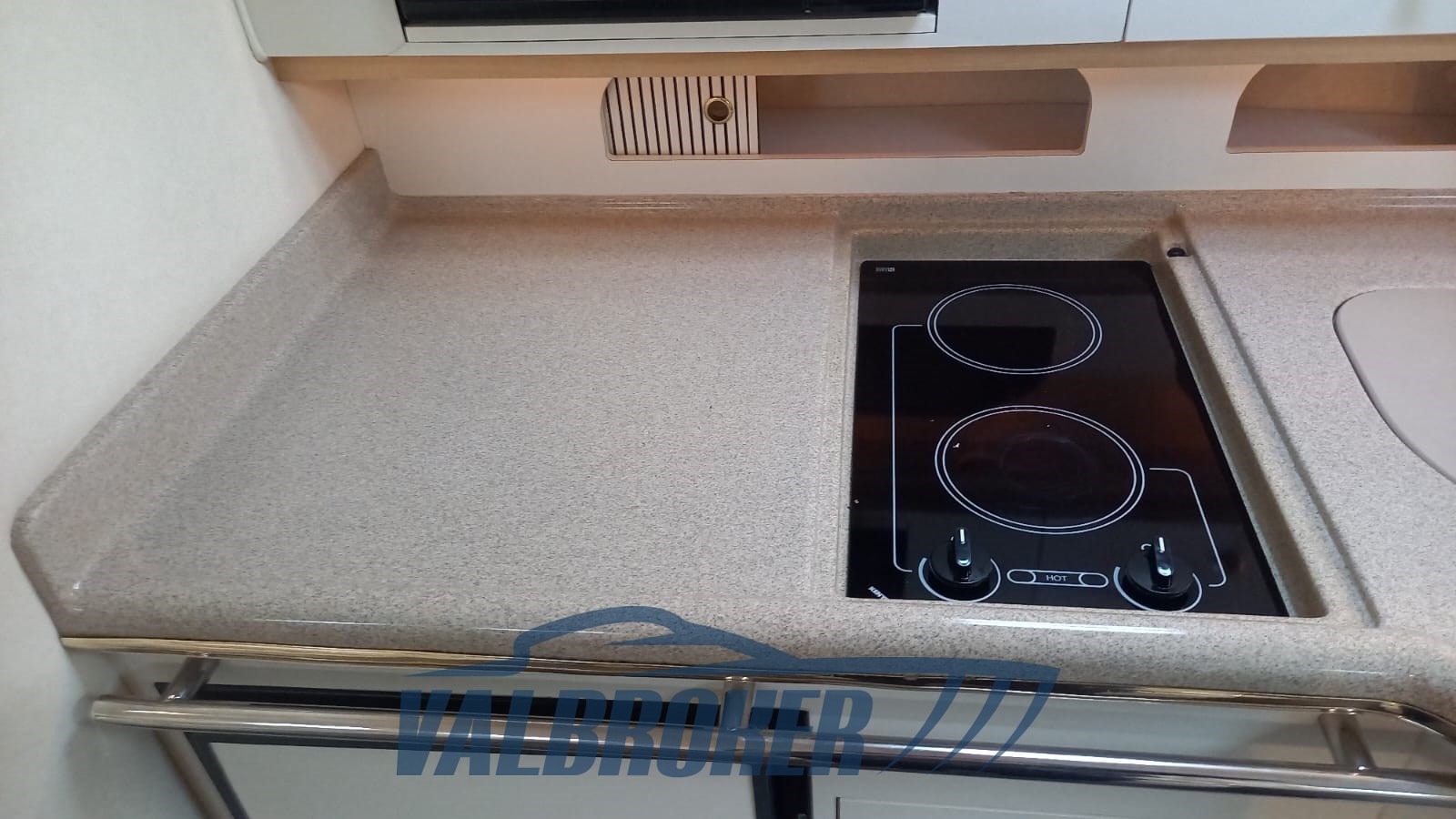 Sea ray 310 interni (5)