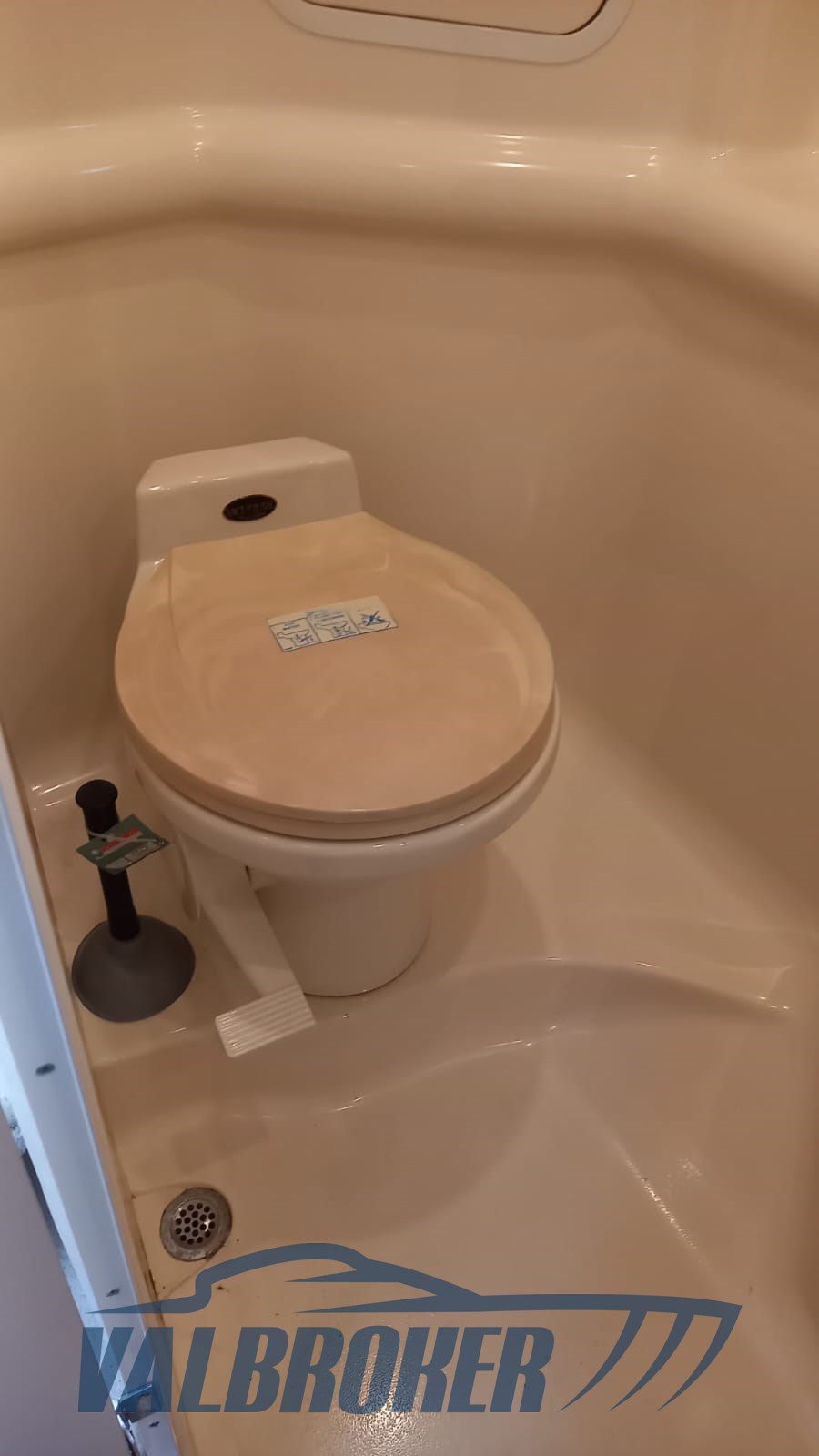 Sea ray 310 interni (9)