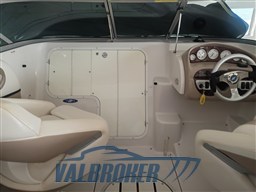 Four Winns 255 Sundowner (28)