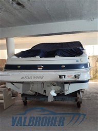 Four Winns 255 Sundowner (1)