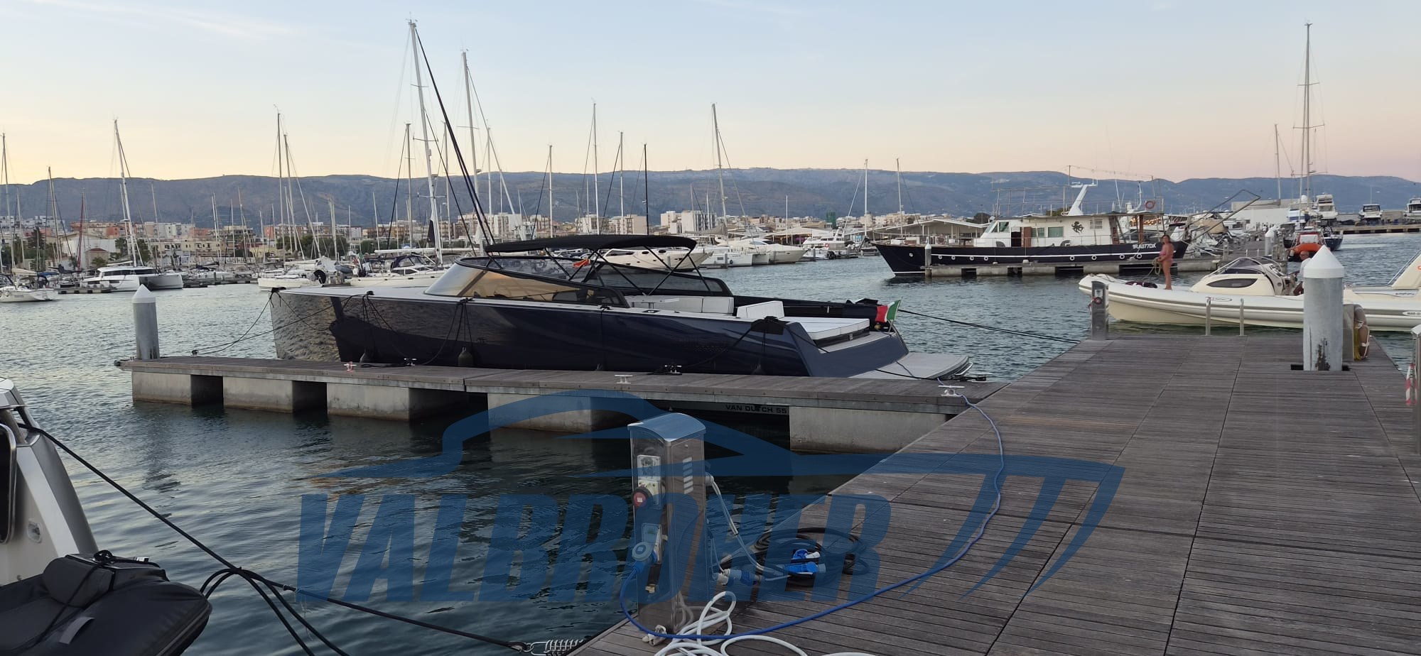 Vandutch 55 (1)