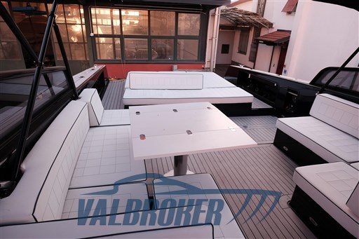 VanDutch 55 (105)
