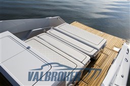 Fairline F33 2020 Valbroker (10)
