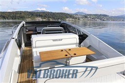 Fairline F33 2020 Valbroker (9)