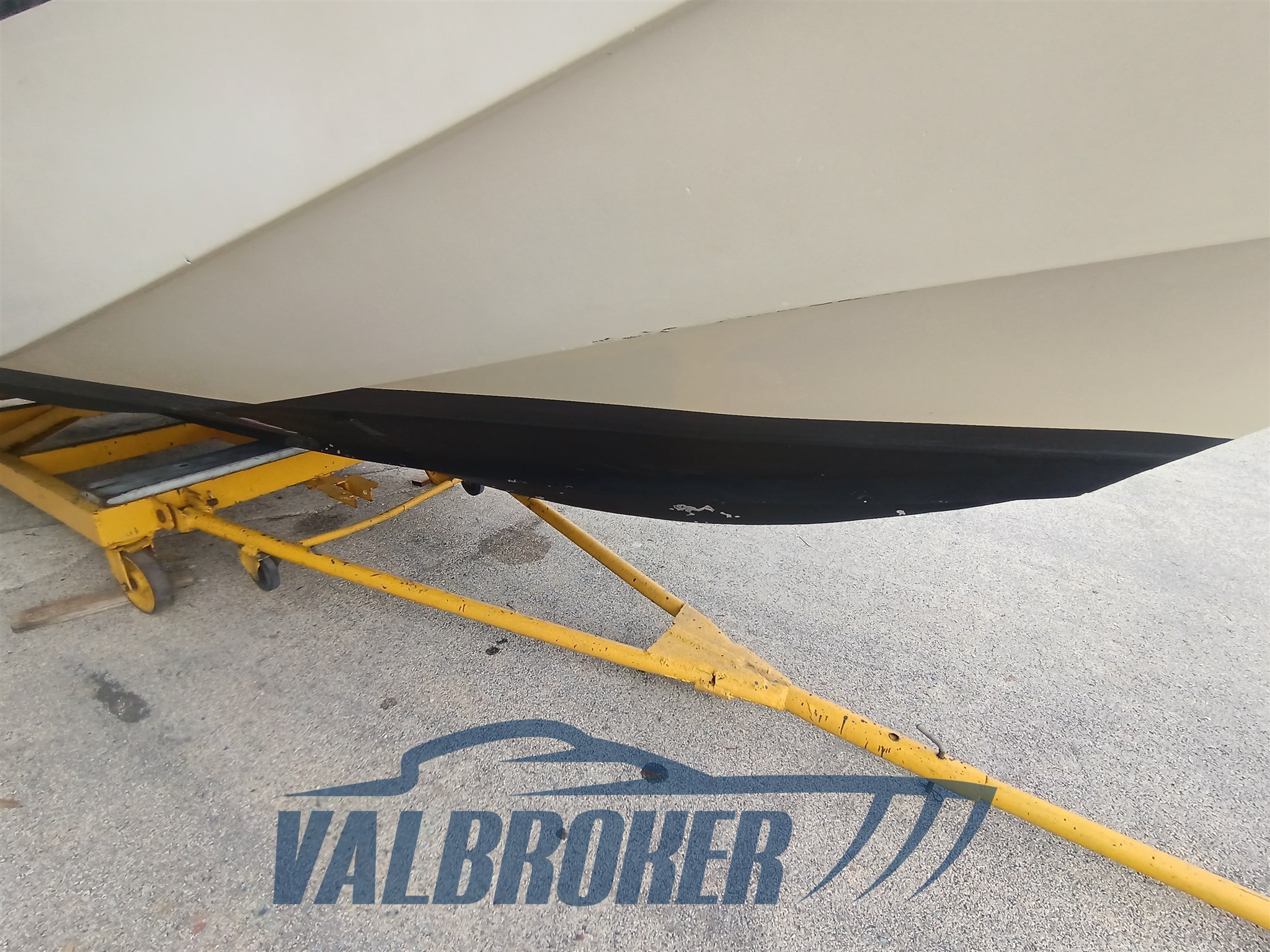Boston Whaler 22 (8)