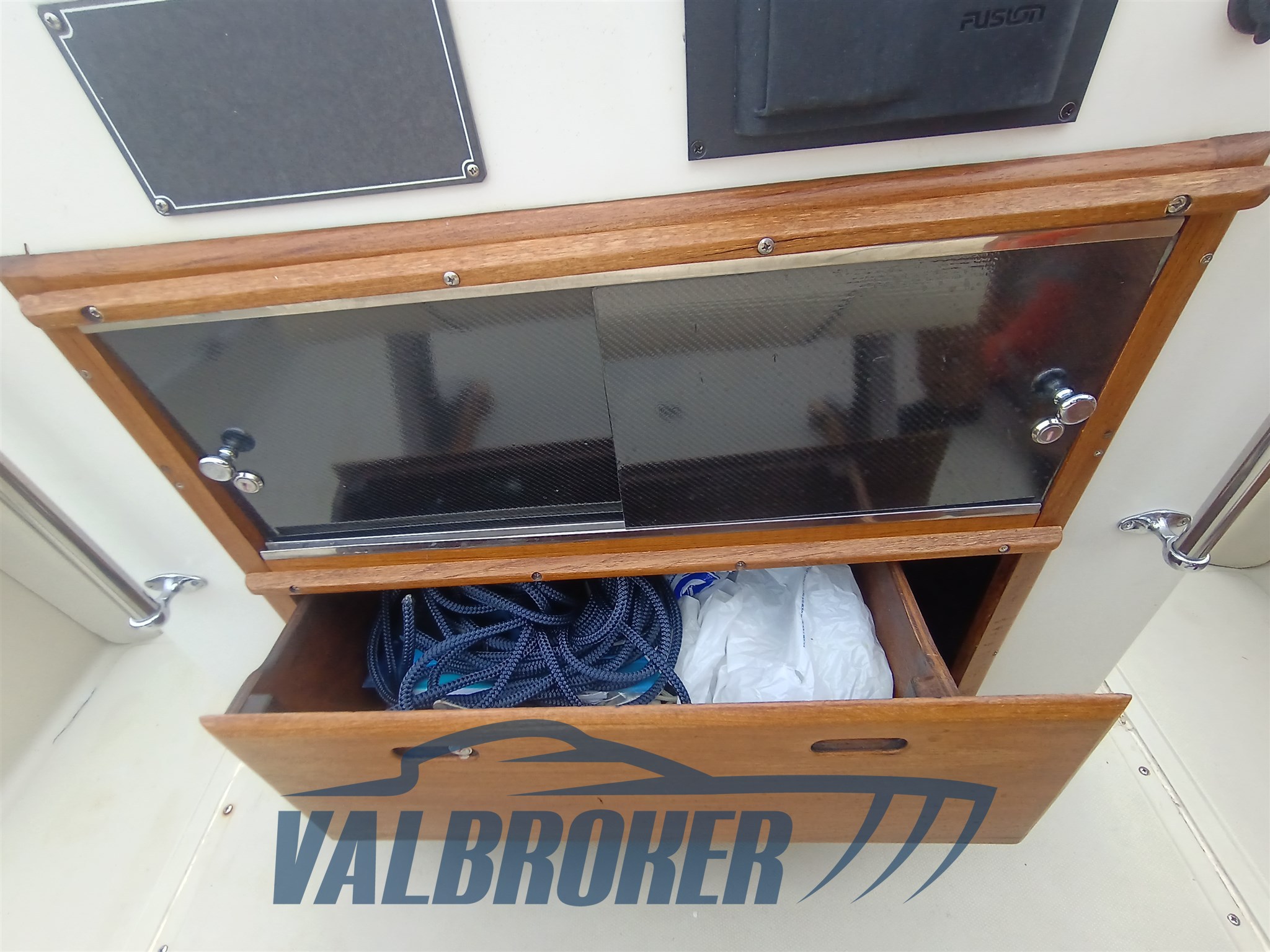 Boston Whaler 22 (37)