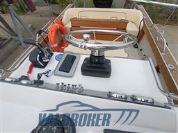 Boston Whaler 22 (31)