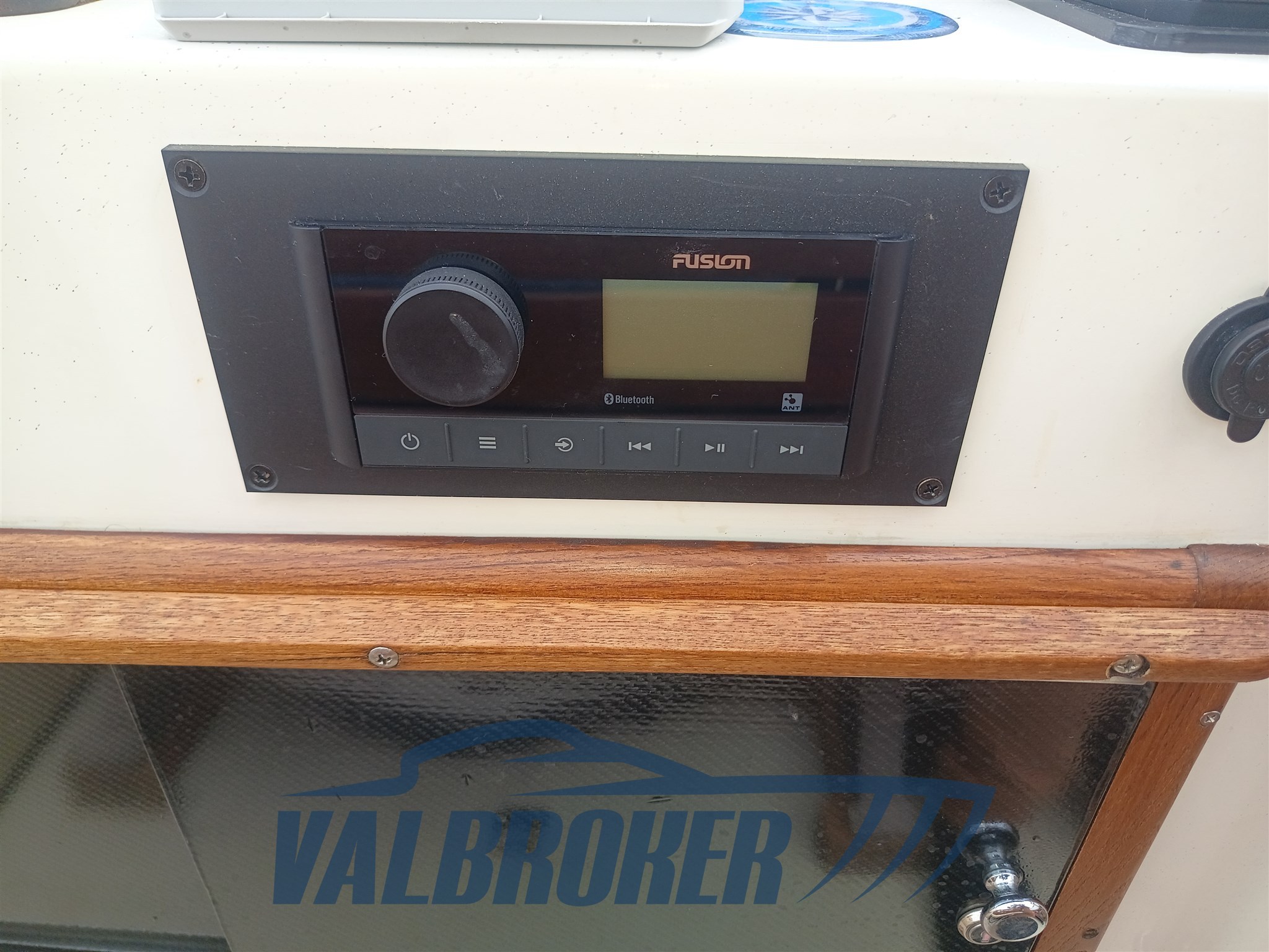 Boston Whaler 22 (19)