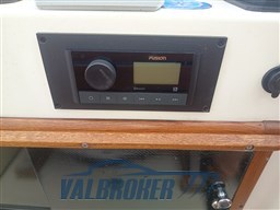 Boston Whaler 22 (19)