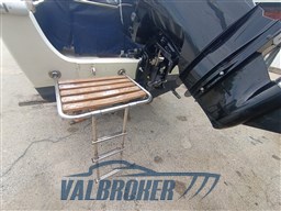 Boston Whaler 22 (12)
