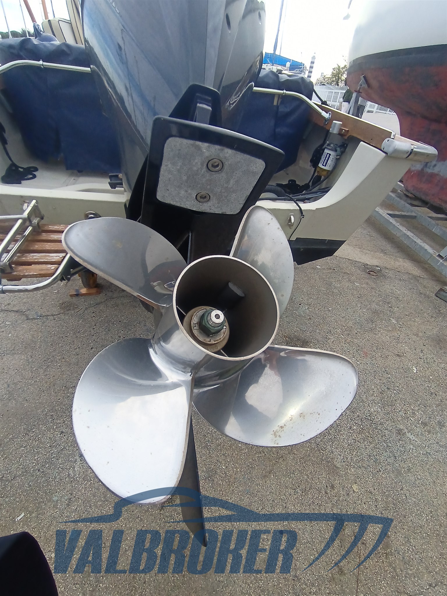 Boston Whaler 22 (4)