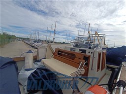 Boston Whaler 22 (7)