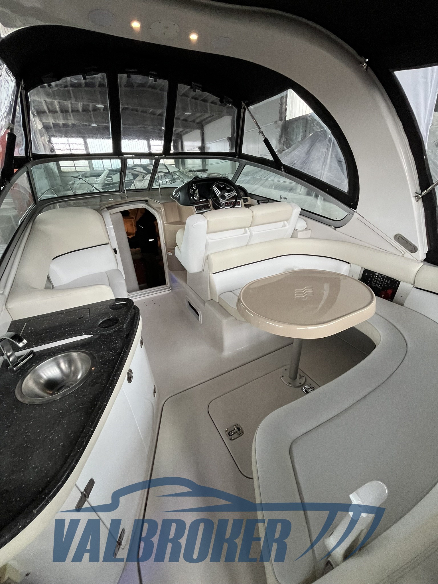 Four Winns 288 foto 2026 (39)