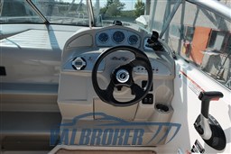Sea Ray 255 Sundancer (19)