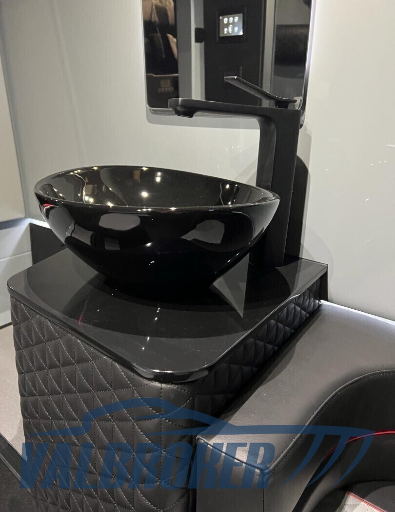 Axopar 900 brabus 2023 interni (4)