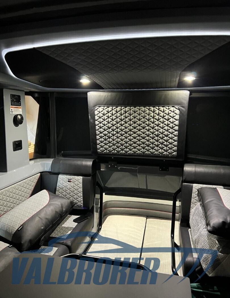Axopar 900 brabus 2023 interni (2)