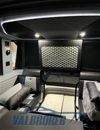 Axopar 900 brabus 2023 interni (2)