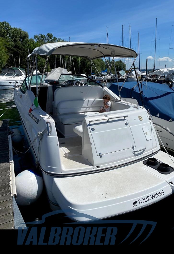 Four Winns 268 Vista Valbroker (22)