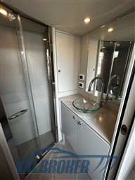 Absolute Navetta 70 2025 (51)