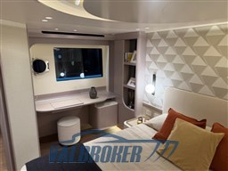 Absolute Navetta 70 2025 (23)