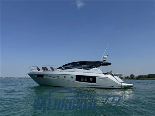 Cranchi M 44 HT 2021 (7)