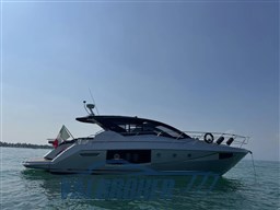 Cranchi M 44 HT 2021 (1)