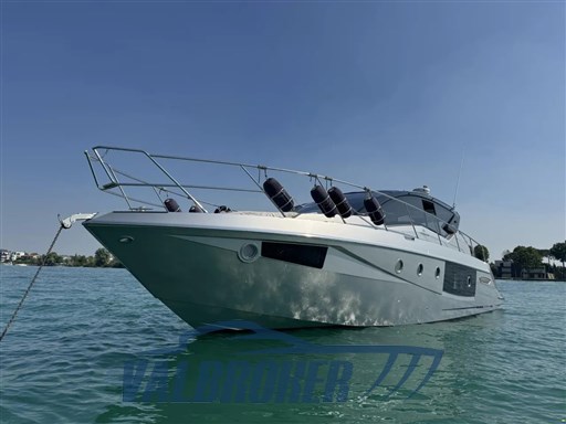 Cranchi M 44 HT 2021 (25)