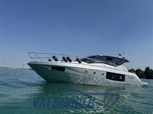 Cranchi M 44 HT 2021 (17)