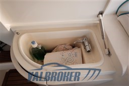 Sunseeker Hawk 31 (29)