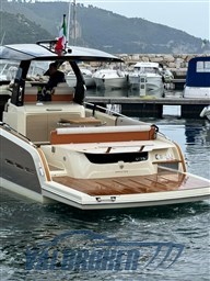 Invictus 370 2024 (6)