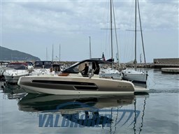 Invictus 370 2024 (4)