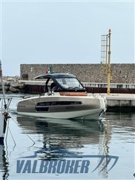 Invictus 370 2024 (7)