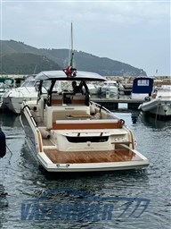 Invictus 370 2024 (8)