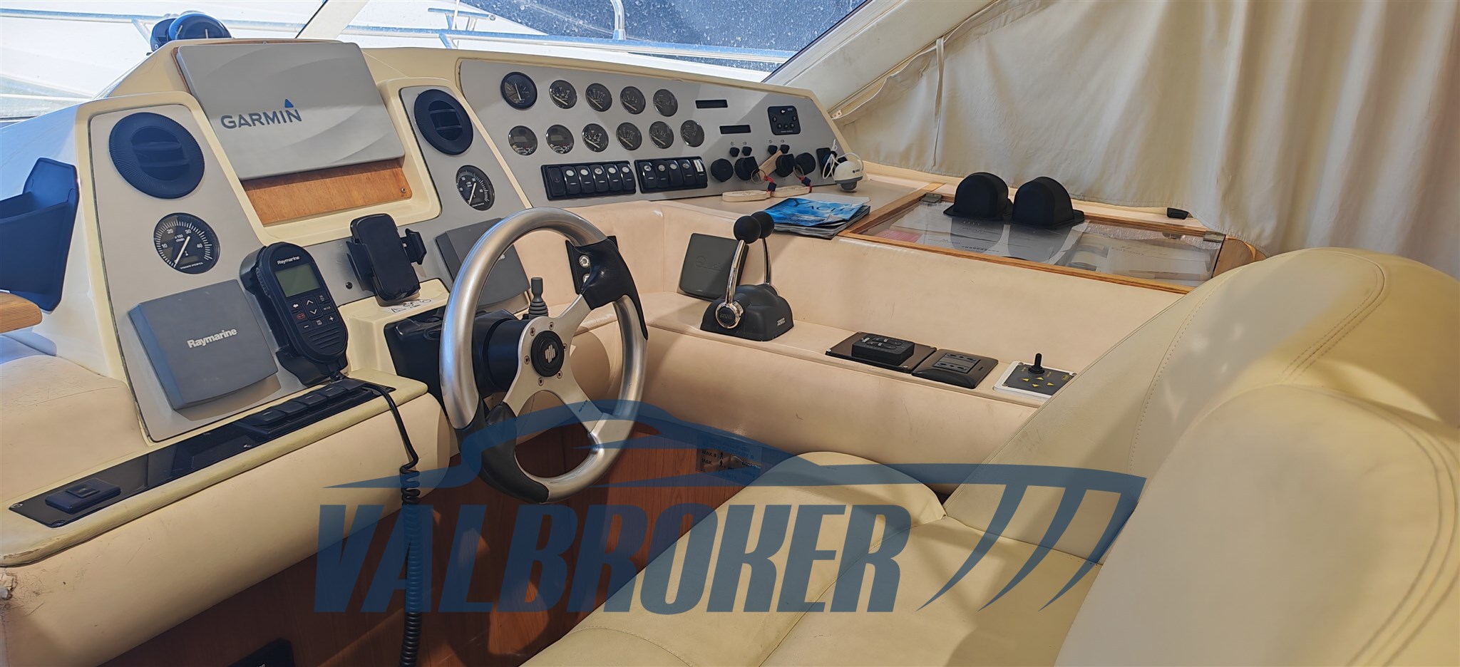 Sealine sc 39 interni (12)