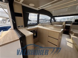 Sealine F430 (5)