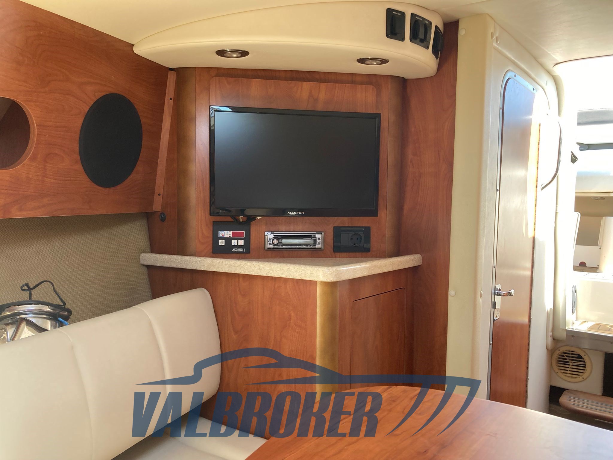 Rinker 280 interni (13)
