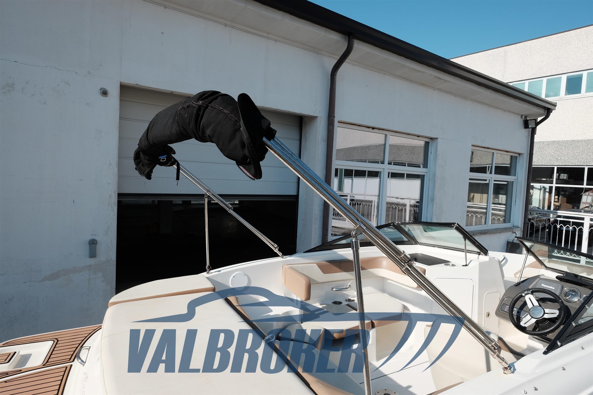 sea ray 190 lago maggiore esterni (12)