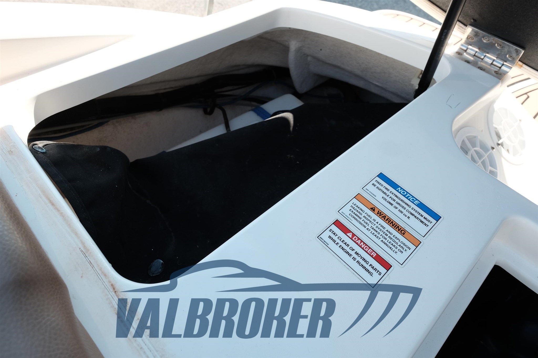 Sea ray 190  tecniche (3)