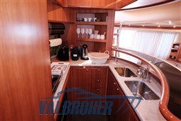 Azimut 68 Fly  Valbroker (46)