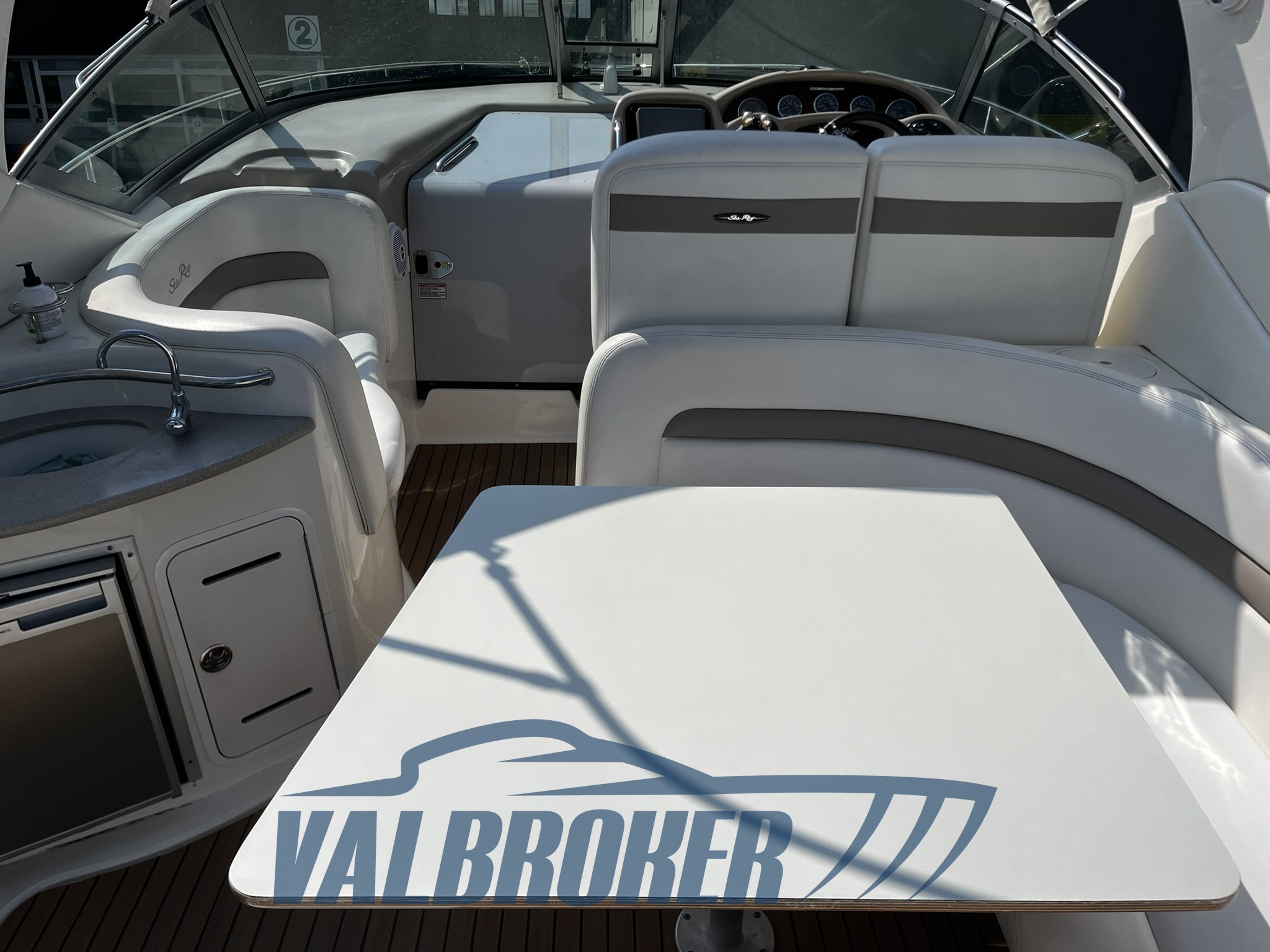 Sea Ray 355 2004 (14)