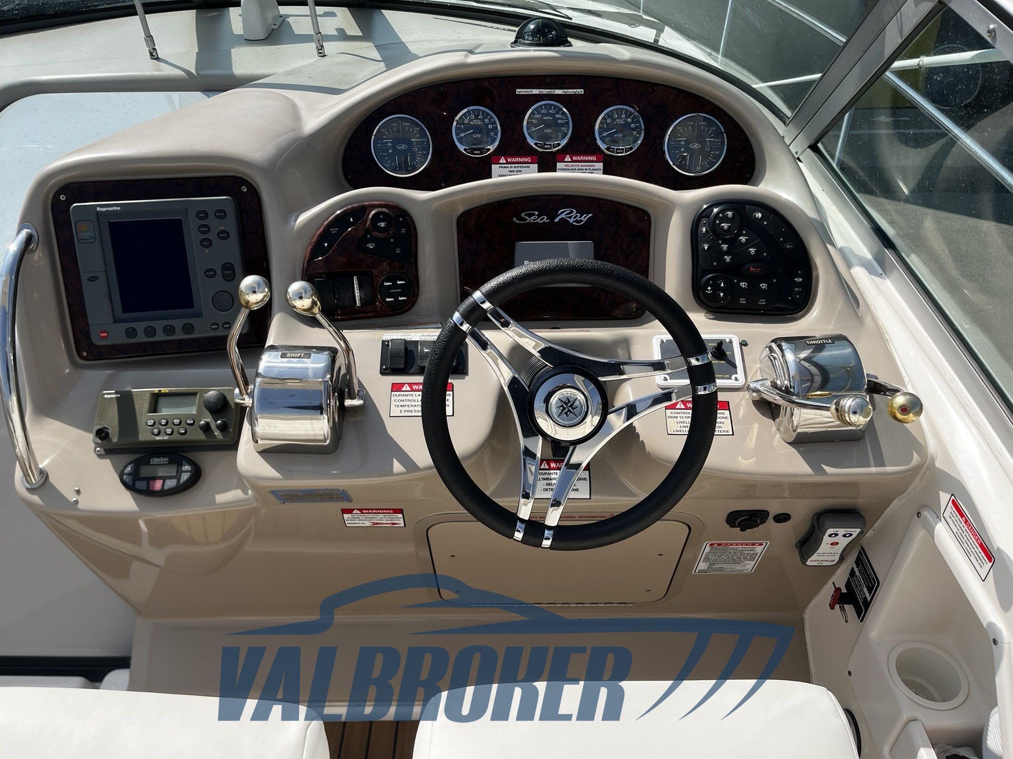 Sea Ray 355 2004 (19)