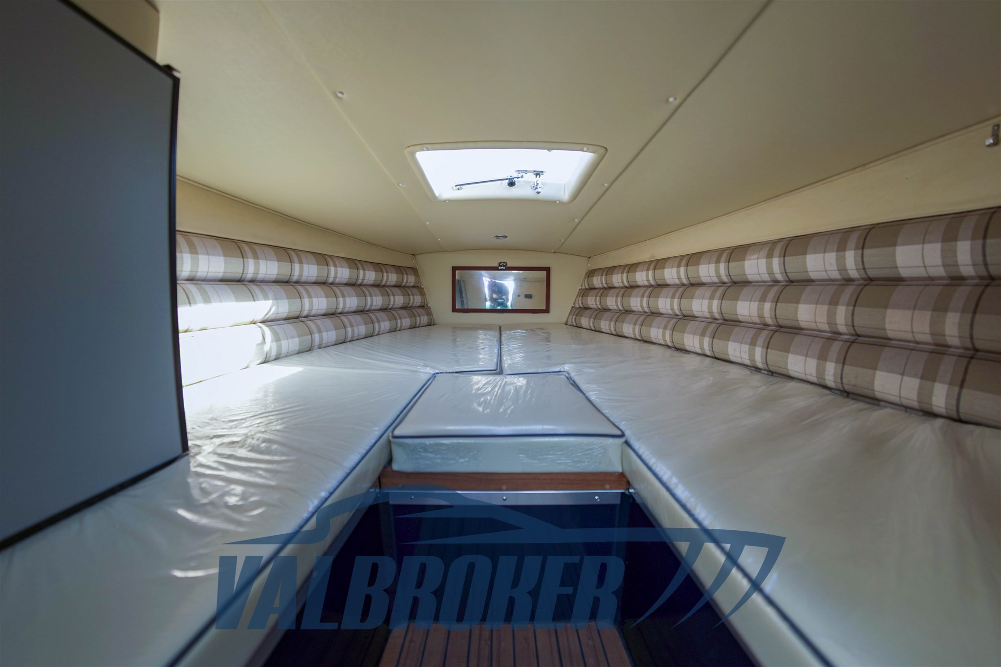 Colombo Noblesse 27 interni