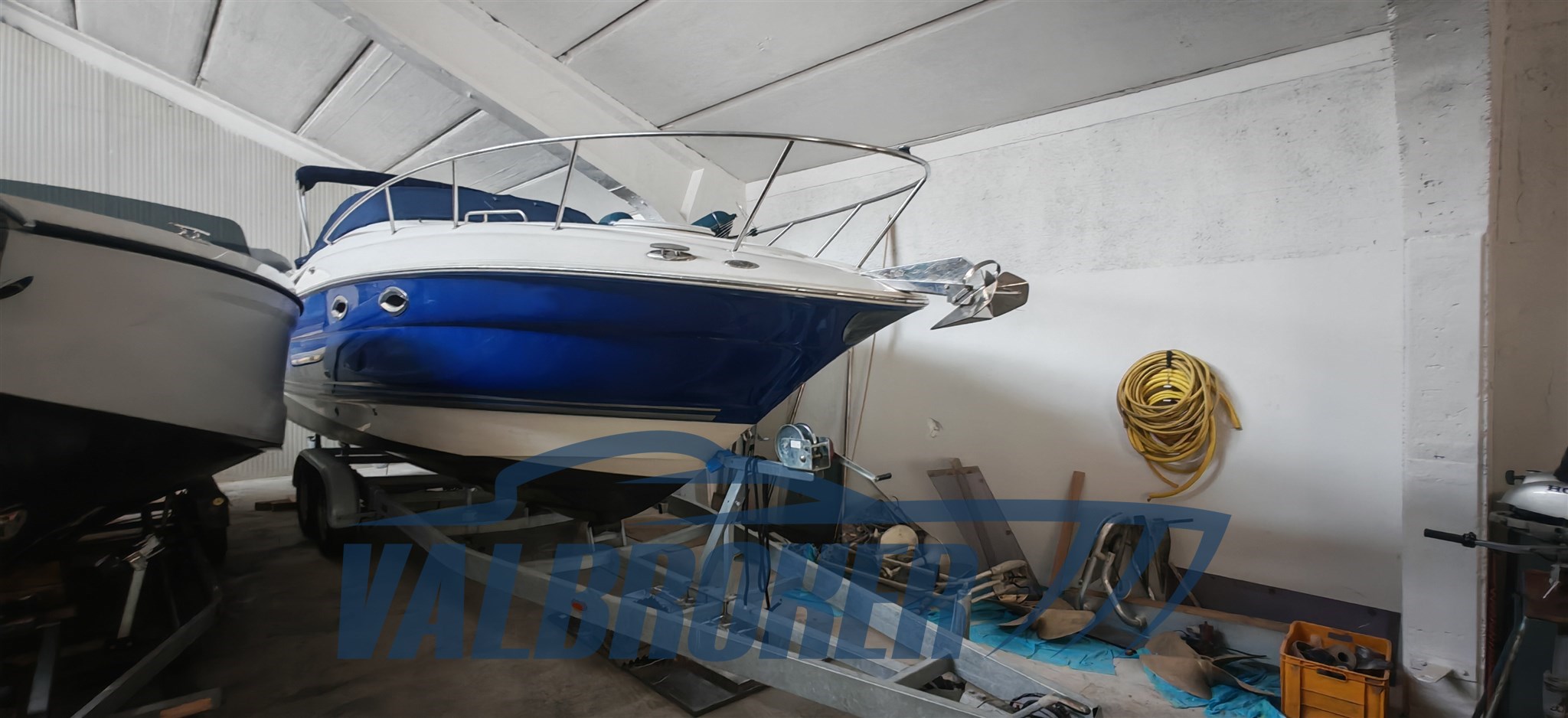 Crownline 250 esterni (2)