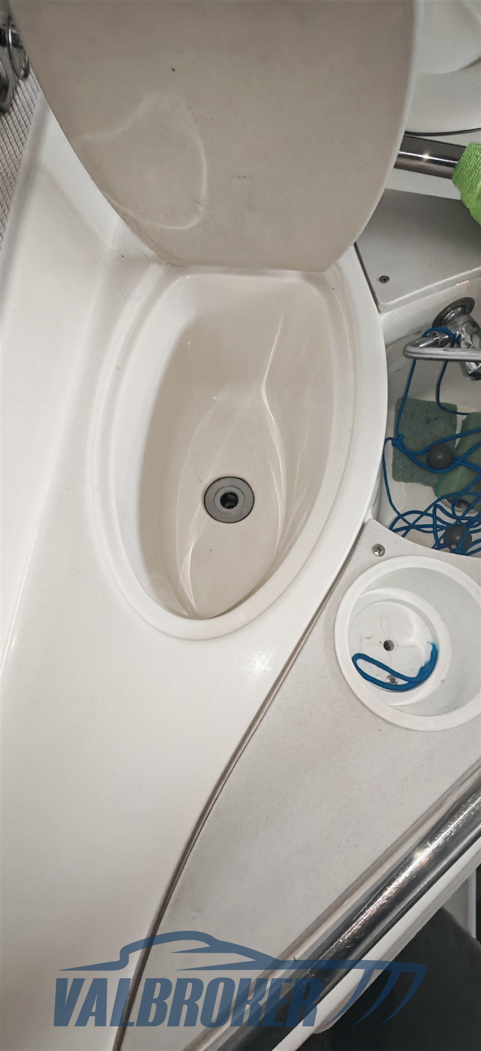 Crownline 250 esterni (17)